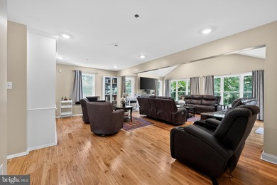 Convenient and spacious, this 4-bedroom, 2-full-bath ranch home - photo 18