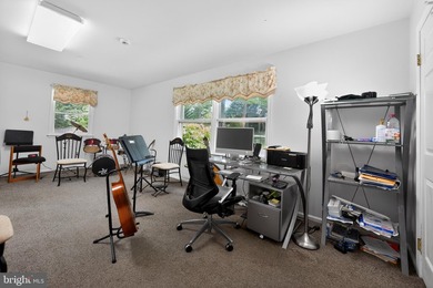 Convenient and spacious, this 4-bedroom, 2-full-bath ranch home - photo 24