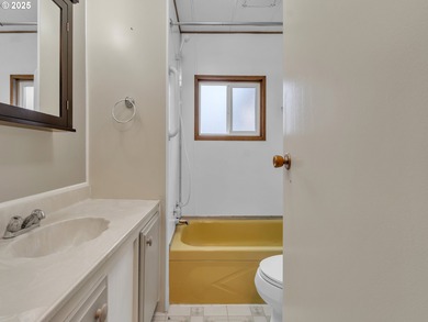 Well-Maintained Home in 55+ Park. Fresh carpet in the front room