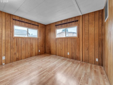 Well-Maintained Home in 55+ Park. Fresh carpet in the front room