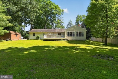 Convenient and spacious, this 4-bedroom, 2-full-bath ranch home - photo 34