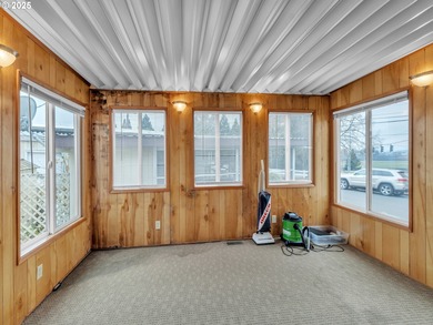 Well-Maintained Home in 55+ Park. Fresh carpet in the front room