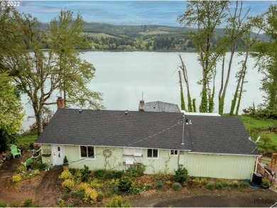 Dexter Lake Home For Sale in Lowell Oregon