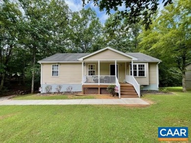 Lake Home For Sale in Palmyra, Virginia