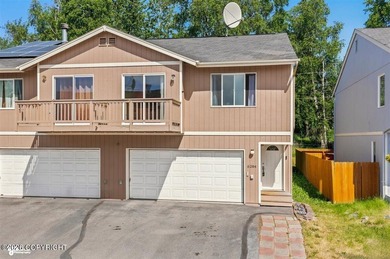 Cute townhouse located in the heart of Anchorage Close to - photo 2