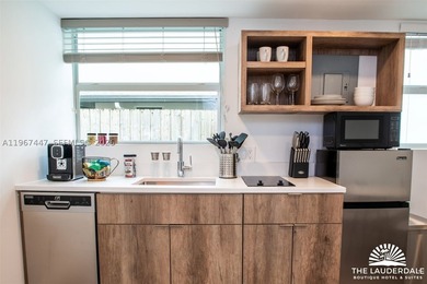 THE LAUDERDALE BOUTIQUE HOTEL | 17-Unit Turn-Key Investment | $6 - photo 8