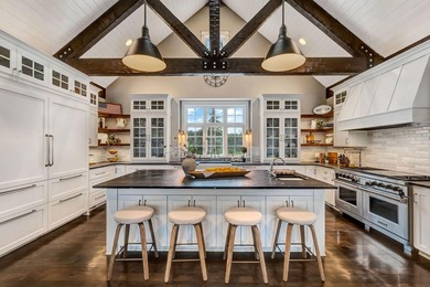 Extraordinary Custom lakefront home by Colby Construction on - photo 8