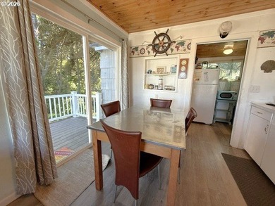 Welcome to your fully furnished Oregon Coast getaway with an - photo 11
