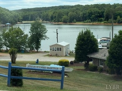 Water Front lot, inside Large Cove, Beautiful homes nearby - photo 6