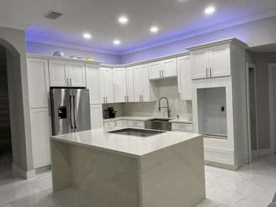 LOCATION, LOCATION, LOCATION! Beautiful property located in the - photo 17