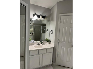 LOCATION, LOCATION, LOCATION! Beautiful property located in the - photo 34