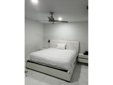 LOCATION, LOCATION, LOCATION! Beautiful property located in the - photo 38