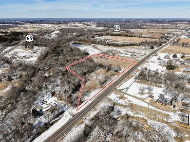 Valley Lake Commercial For Sale in Bells Texas