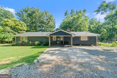 Lake Home For Sale in Milledgeville, Georgia