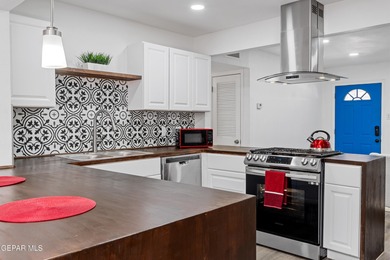 That's right you read that correctly a single-story Five bedroom