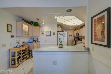 Beautifully updated residence in the heart of Sun City! Over 2 - photo 22