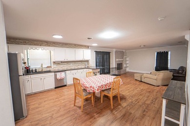 ***NEW PRICE***This delightful 3-bedroom, 2-bath home nestled in - photo 4