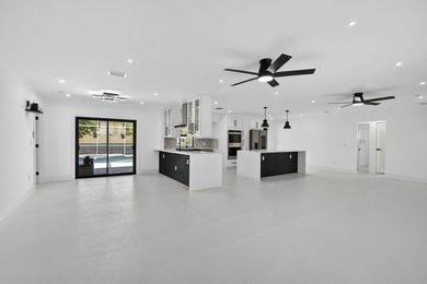 Another 5-Star Transformation in the Highly Desired Town of Lake - photo 25