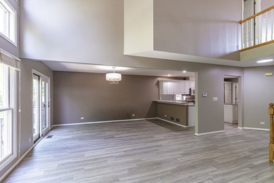 Perfectly situated just steps from the marina, boat docks, and a - photo 8