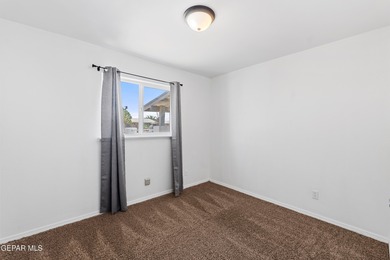 That's right you read that correctly a single-story Five bedroom