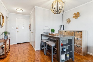 Welcome to Birchwood Towers Apt 15G. This well maintained jr1 - photo 4
