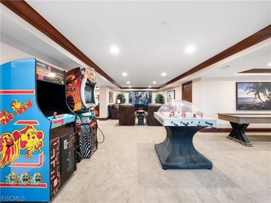 Majestic Gulf-front estate located on West Gulf Drive, Sanibel - photo 38