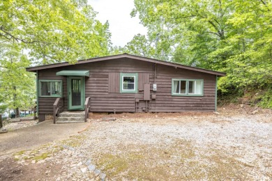 DEEDED WEEKEND GETAWAY ON LAKE HARDING - Lake Home For Sale in Valley, Alabama