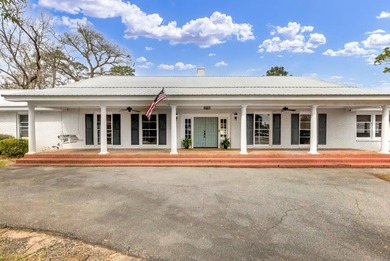 (private lake, pond, coastal) Home For Sale in Albany Georgia