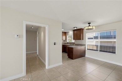 RECENTLY REFRESHED! ALL NEW INTERIOR PAINT (WALLS, DOORS & - photo 15