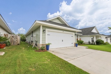 Welcome to The Bluffs at Lafayette, one of Freeport's newest and - photo 32