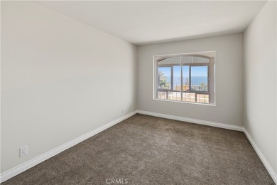 RECENTLY REFRESHED! ALL NEW INTERIOR PAINT (WALLS, DOORS & - photo 33