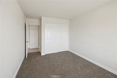 RECENTLY REFRESHED! ALL NEW INTERIOR PAINT (WALLS, DOORS & - photo 34