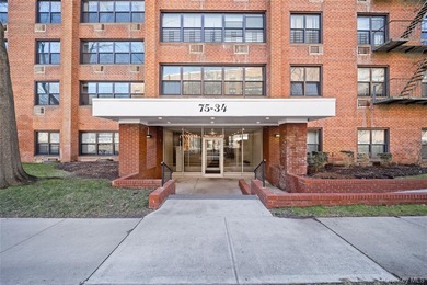 Spacious 2-bedroom, 2-bath co-op located in the desirable New - photo 2