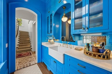 This spectacular home in Spanish Wells Plantation was - photo 19