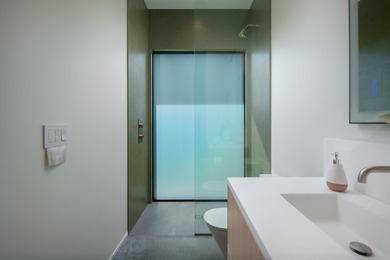 Ultra modern, newly constructed luxury home on an extremely - photo 19