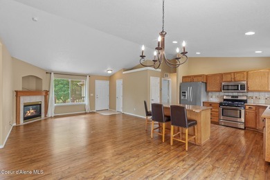 Secondary Waterfront Home in the Highly Desirable Gated River - photo 3