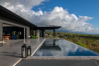Ultra modern, newly constructed luxury home on an extremely - photo 23