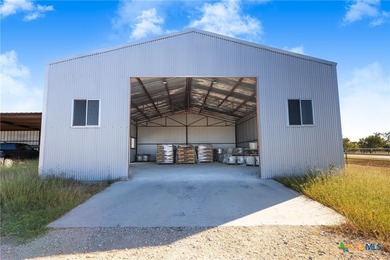 Eastgate Ranch is a premium, turnkey cattle and recreational - photo 24