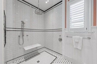 This spectacular home in Spanish Wells Plantation was - photo 28