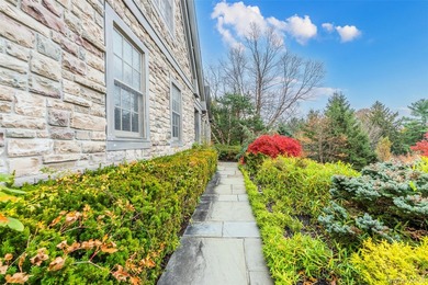 Top Syosset School District, Don't miss this wonderful better - photo 29