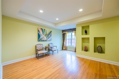 Top Syosset School District, Don't miss this wonderful better - photo 34