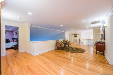 Top Syosset School District, Don't miss this wonderful better - photo 38