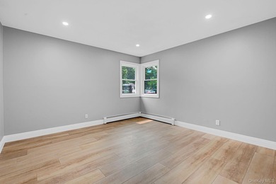 Welcome to 11 Mayfield Dr, Mastic Beach! This beautifully - photo 13