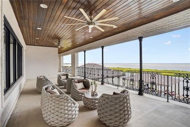 Exceptional waterfront estate in a gated community offering - photo 27