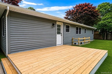 Welcome to 11 Mayfield Dr, Mastic Beach! This beautifully - photo 28