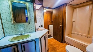 Lake Eufaula Retreat at Nichols Point Ramp - This 3 Bed, 2 Bath - photo 31