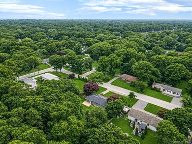 Welcome to 11 Mayfield Dr, Mastic Beach! This beautifully - photo 33