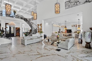 Exceptional waterfront estate in a gated community offering - photo 33