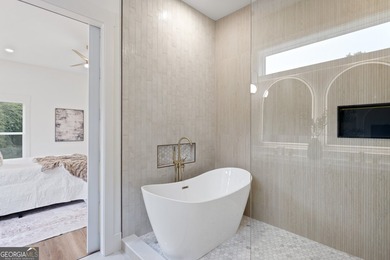 Experience the perfect blend of modern architecture, thoughtful - photo 36