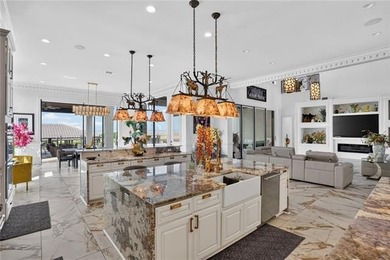 Exceptional waterfront estate in a gated community offering - photo 37